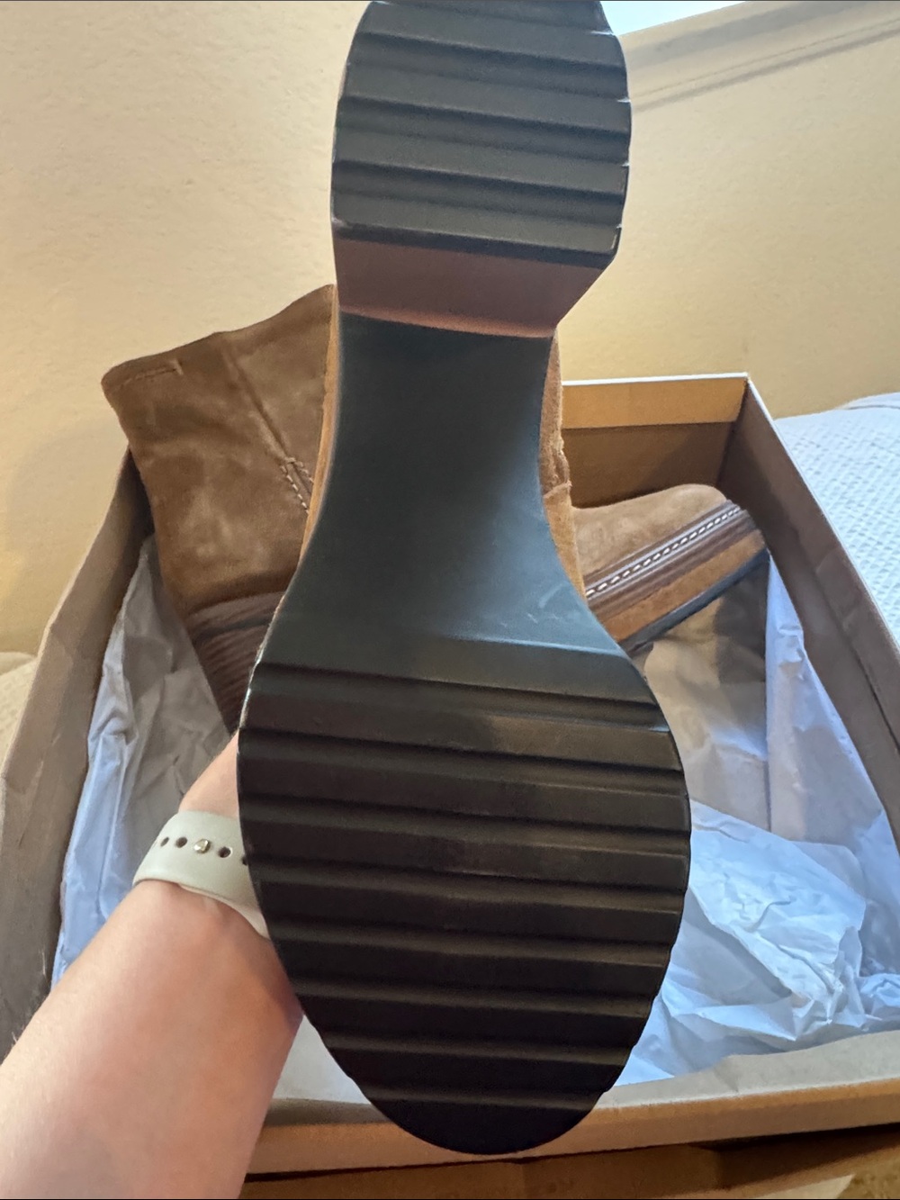 Steve Madden Tan Suede Platform Ankle Booties - Picture 2 of 7